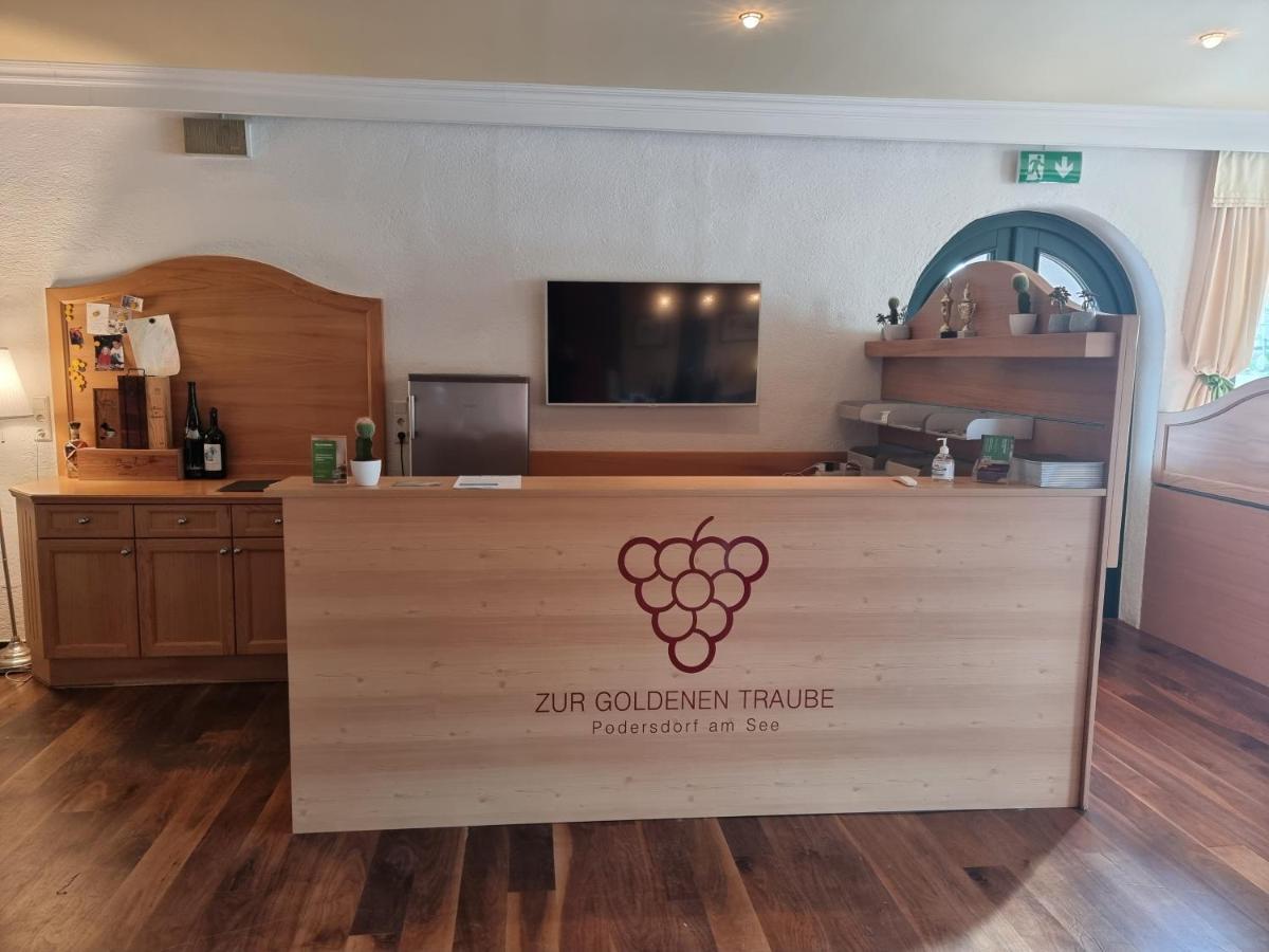 Landgasthof Zur Goldenen Traube Podersdorf am See Exterior foto